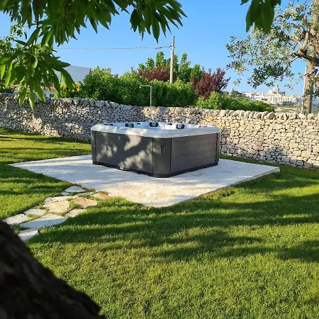 Trulli Nanni 3* 洛科罗通多